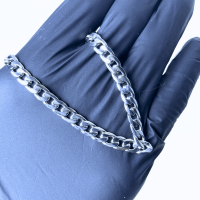 Bold Silver Bracelet For Boys & Girls With Free Delivery